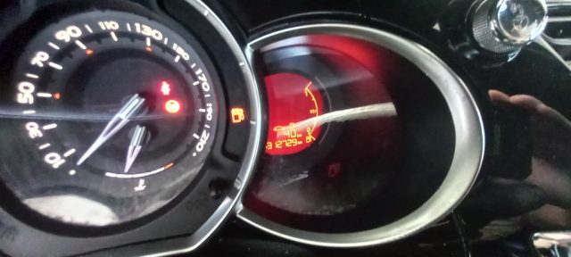 DS AUTOMOBILES DS 3 1.4 HDI 70 CHIC - foto 10