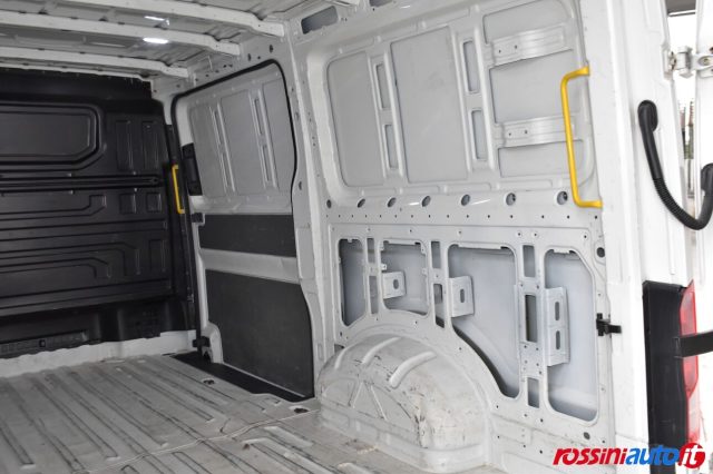 MAN TGE 3.140 3.5T 2.0 TDI 140 CV LIGHT  - foto 29