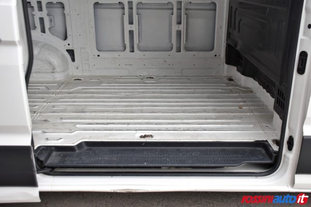 MAN TGE 3.140 3.5T 2.0 TDI 140 CV LIGHT  - foto 31