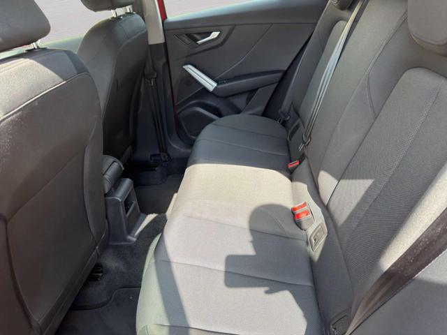AUDI Q2 30 TFSI BUSINESS - foto 10