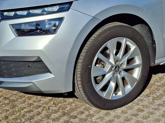 SKODA KAMIQ 1.0 TSI STYLE 110CV SOLO 27.000  - foto 13