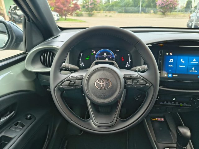 TOYOTA AYGO X 1.5 HYBRID 115 CV 5 PORTE ICON - foto 10