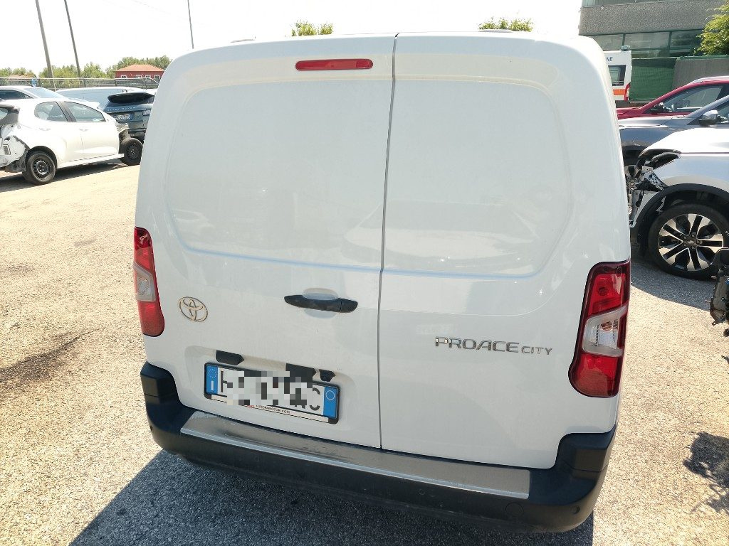 Immagine di TOYOTA Proace City 1.2 110 CV S&S del 07/2025 km 1388