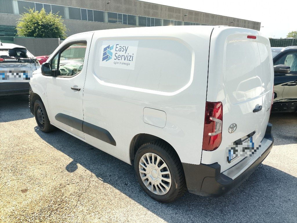 Immagine di TOYOTA Proace City 1.2 110 CV S&S del 07/2025 km 1388