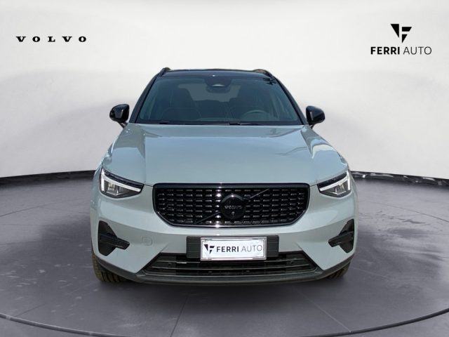 VOLVO XC40 B3 AUTOMATICO ULTRA BLACK EDITIO - foto 2