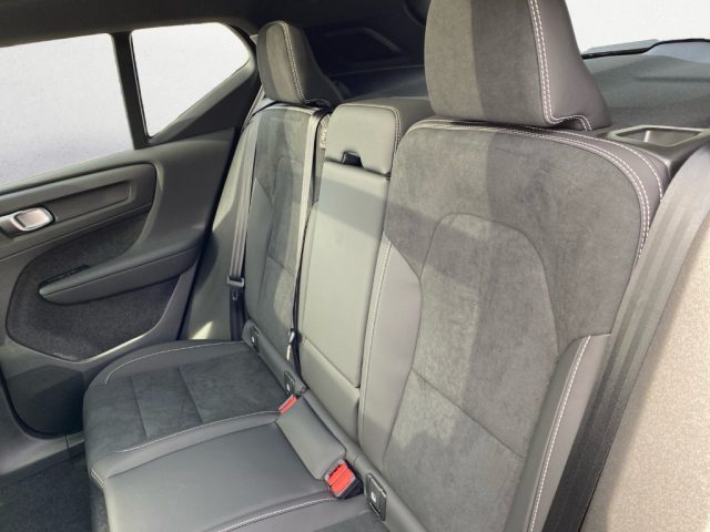 VOLVO XC40 B3 AUTOMATICO ULTRA BLACK EDITIO - foto 11