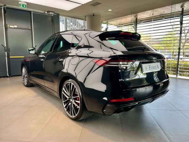 MASERATI LEVANTE 3.8 V8 TROFEO 580CV AUTO - foto 6