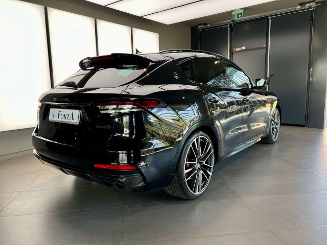 MASERATI LEVANTE 3.8 V8 TROFEO 580CV AUTO - foto 8