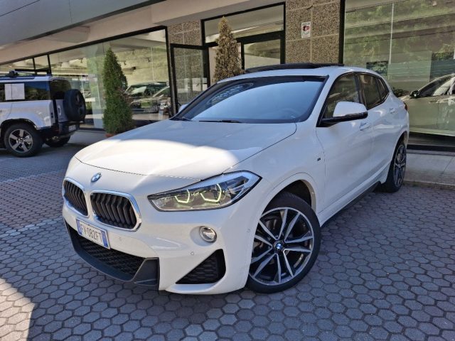 BMW X2 Bianco pastello