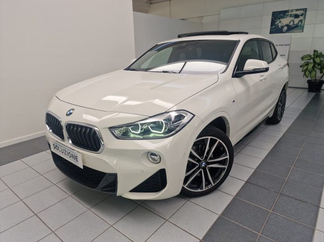 BMW X2 Bianco pastello