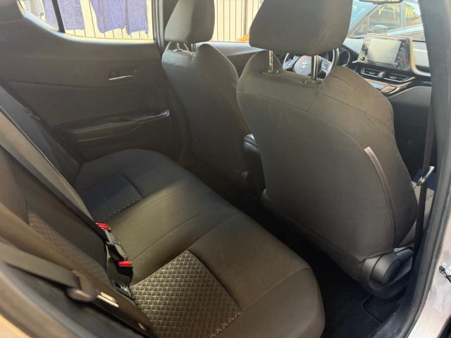 TOYOTA C-HR 1.8 HYBRID E-CVT BUSINESS - foto 10