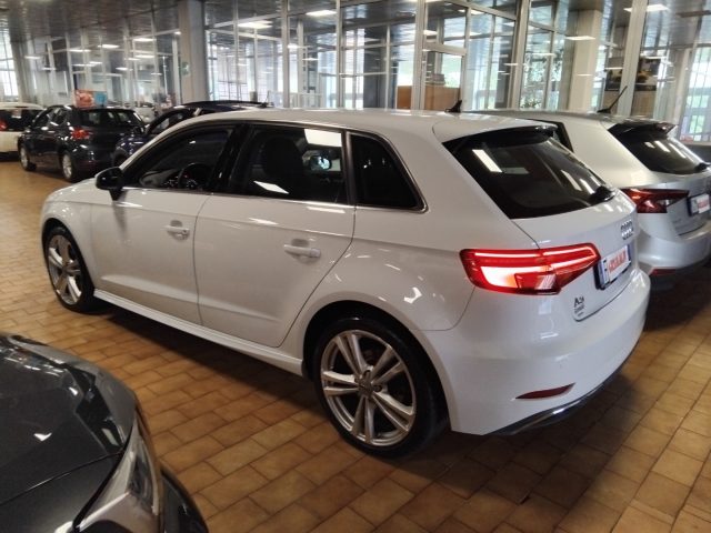 AUDI A3 SPORTBACK 40 E-TRON S TR. S-LINE - foto 4