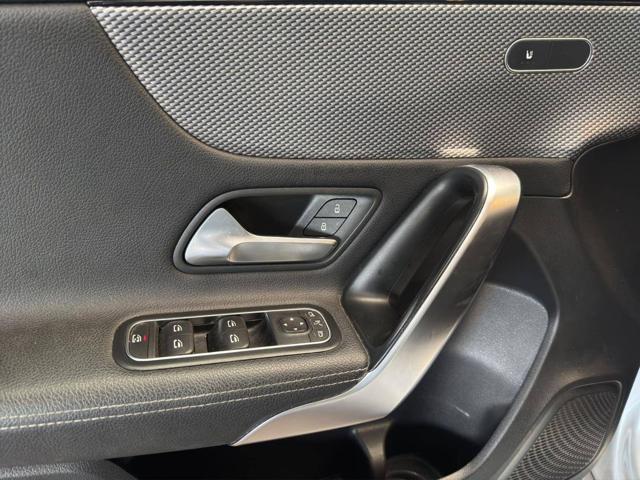 MERCEDES-BENZ A 220 AUTOMATIC SPORT - foto 9