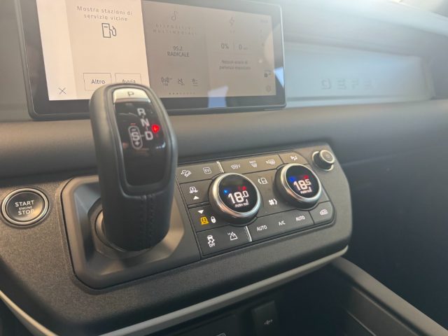 LAND ROVER Defender usata, con Controllo automatico clima
