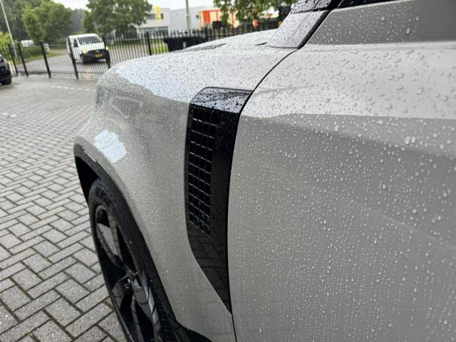 LAND ROVER DEFENDER 110 3.0D I6 350 CV AWD AUTO X-DY - foto 11