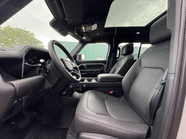 LAND ROVER DEFENDER 110 3.0D I6 350 CV AWD AUTO X-DY - foto 28