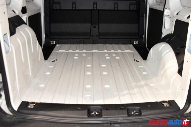 VOLKSWAGEN CADDY VAN 2.0 TDI 75 CV BUSINESS RETRO - foto 32