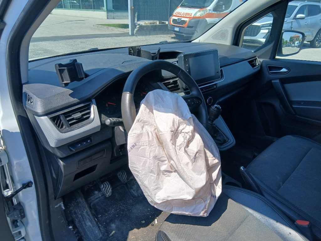 Bild von RENAULT Kangoo 1.5 Blue dCi 75 CV VAN del 04/2022 km 111024