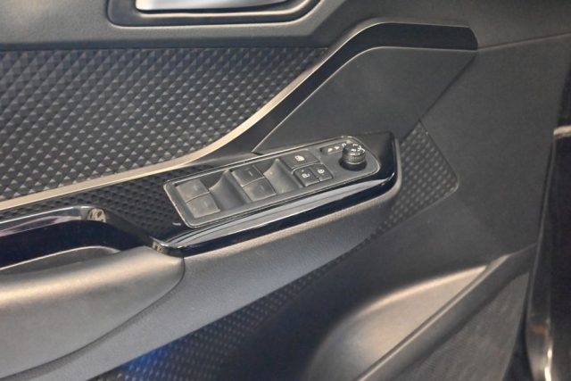 TOYOTA C-HR 1.8 HYBRID GR SPORT 2WD E-CVT AU - foto 34
