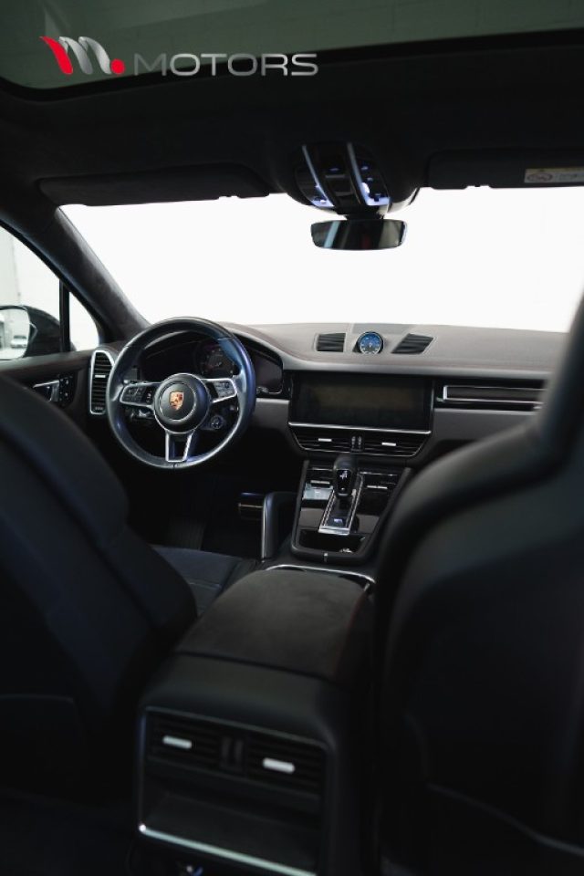 PORSCHE CAYENNE COUPE 4.0 GTS TIPTRONIC - foto 24