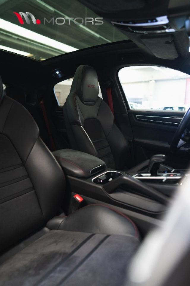 PORSCHE CAYENNE COUPE 4.0 GTS TIPTRONIC - foto 26