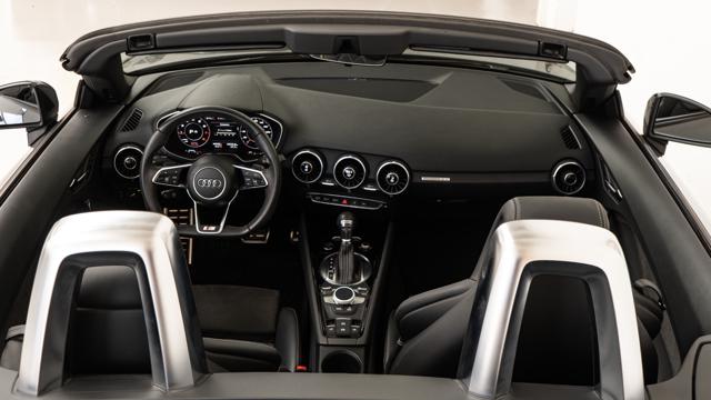 AUDI TT ROADSTER 40 TFSI S TRONIC - foto 17