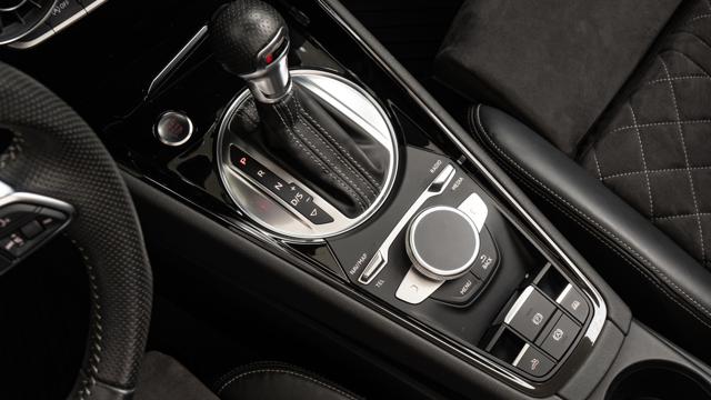 AUDI TT ROADSTER 40 TFSI S TRONIC - foto 16