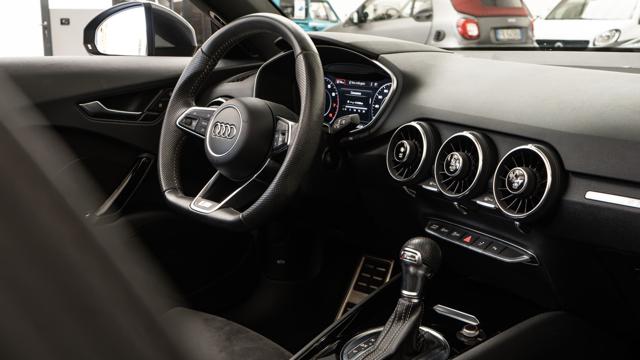 AUDI TT ROADSTER 40 TFSI S TRONIC - foto 27