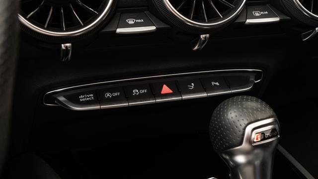 AUDI TT ROADSTER 40 TFSI S TRONIC - foto 25