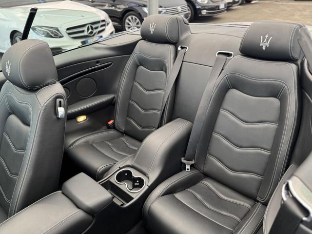 MASERATI GRANCABRIO 4.7 V8 SPORT (SOLO 29.650 KM CER - foto 42