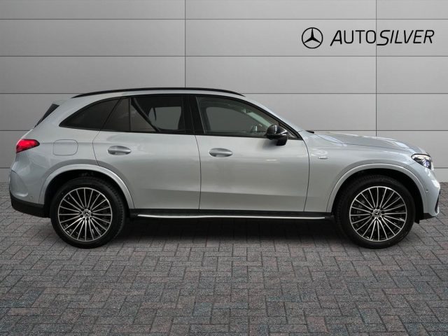 MERCEDES-BENZ GLC 300 DE HYBRID EQ 4MATIC AMG LINE ADV - foto 4
