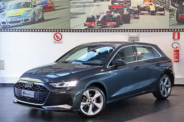 AUDI A3 Grigio Manhattan metallizzato