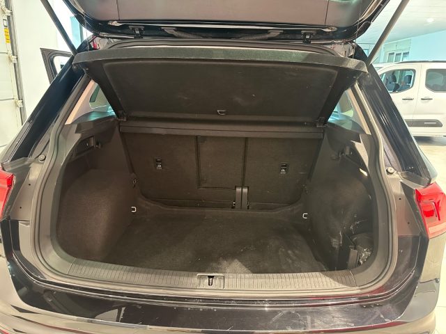 VOLKSWAGEN TIGUAN 1.5 TSI URBAN ACT BLUEMOTION TEC - foto 9
