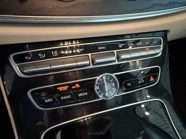 MERCEDES-BENZ E 220 D 4MATIC AUTO PREMIUM PLUS AMG - foto 13