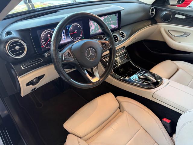 MERCEDES-BENZ E 220 D 4MATIC AUTO PREMIUM PLUS AMG - foto 9