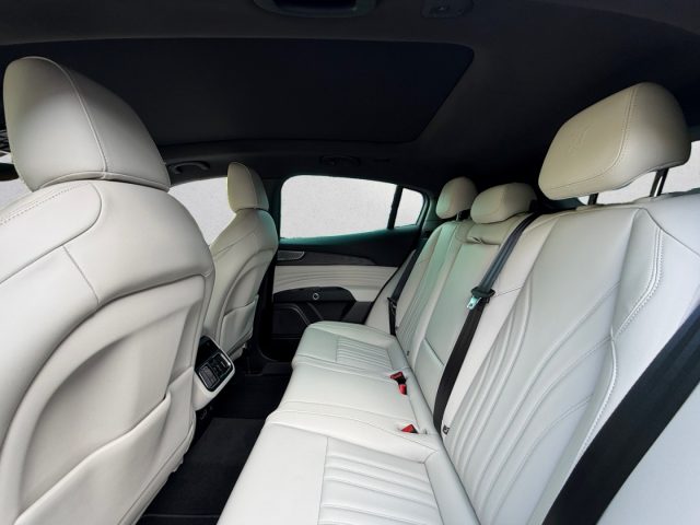 MASERATI GRECALE MHEV 330 CV AWD MODENA - foto 9