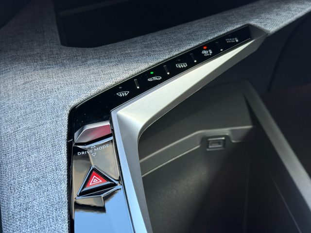 PEUGEOT 3008 HYBRID 145 E-DCS6 ALLURE - foto 16