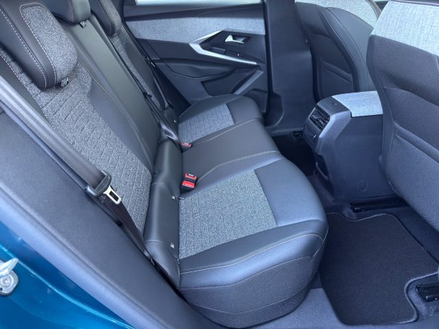 PEUGEOT 3008 HYBRID 145 E-DCS6 ALLURE PACK NA - foto 10