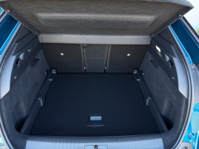 PEUGEOT 3008 HYBRID 145 E-DCS6 ALLURE PACK NA - foto 27