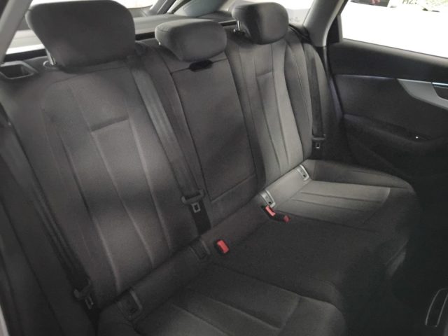 AUDI A4 AVANT 30 TDI S TR. BUSIN. EVO 17 - foto 13
