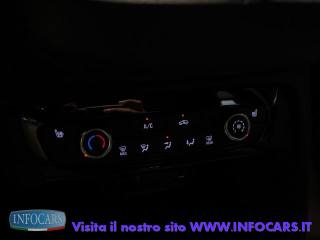 OPEL Corsa usata, con USB
