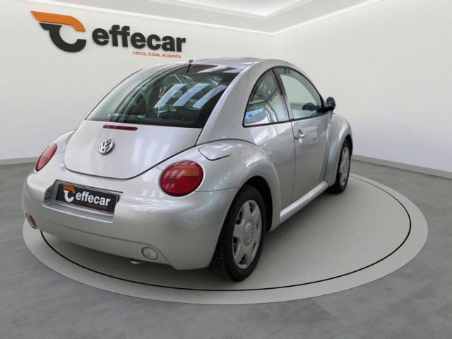 VOLKSWAGEN NEW BEETLE 2.0 NEOPATENTATI - foto 6