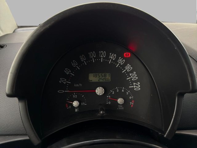 VOLKSWAGEN NEW BEETLE 2.0 NEOPATENTATI - foto 9