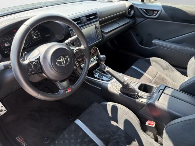 TOYOTA GR86 usata, con Cronologia tagliandi