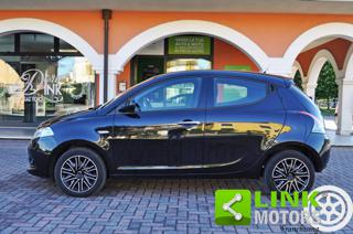 LANCIA Ypsilon usata, con Autoradio
