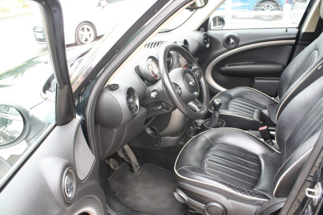 MINI COUNTRYMAN COOPER D - foto 9