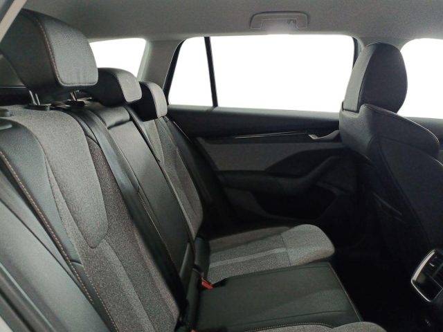 SKODA OCTAVIA 2.0 TDI 150 CV DSG WAGON EXECUTI - foto 11