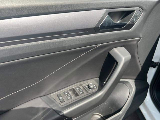 VOLKSWAGEN T-ROC T-ROC 1.0 TSI STYLE 110CV - foto 6