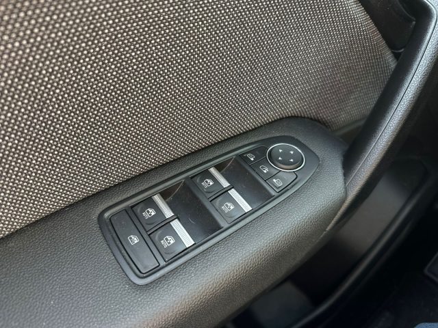 RENAULT Captur usata, con Controllo elettronico della corsia