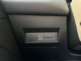 RENAULT Captur usata, con Fari LED